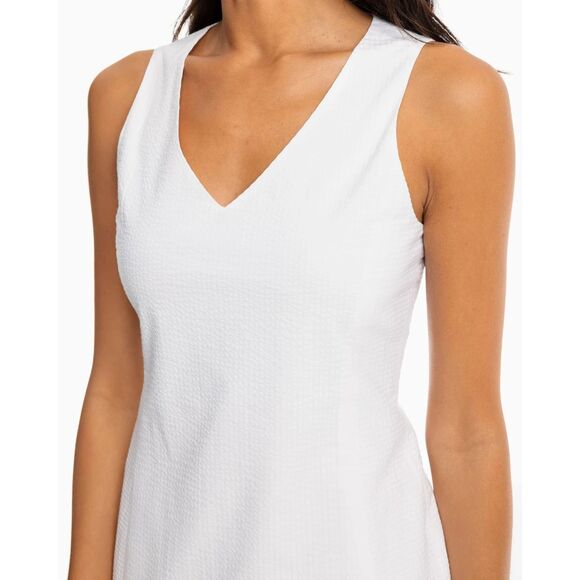 EUC Southern Tide Baxlee Seersucker Shift Dress White Size 2 Sleeveless Summer - Picture 10 of 16